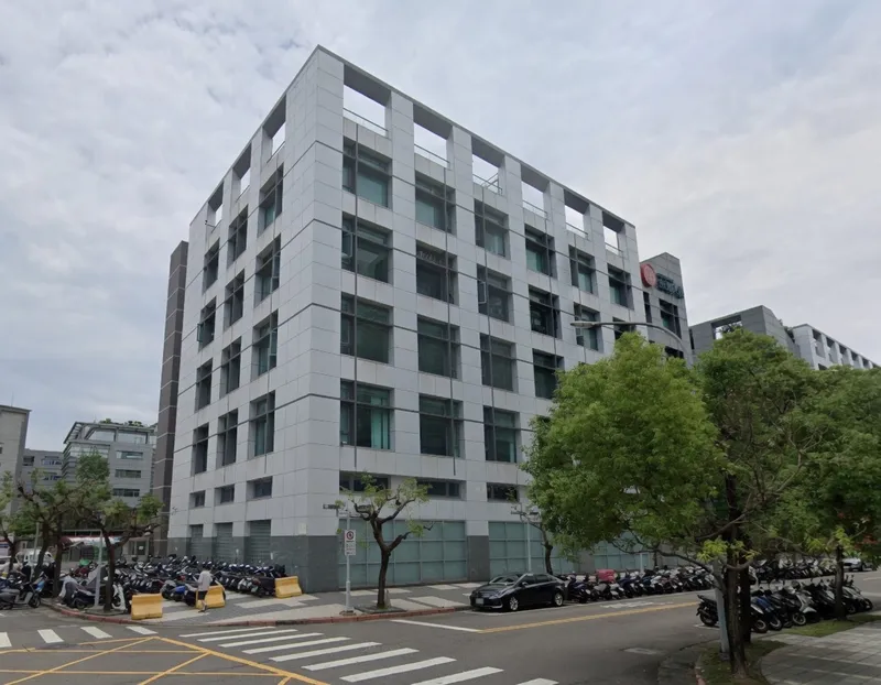 台灣人壽行愛路大樓