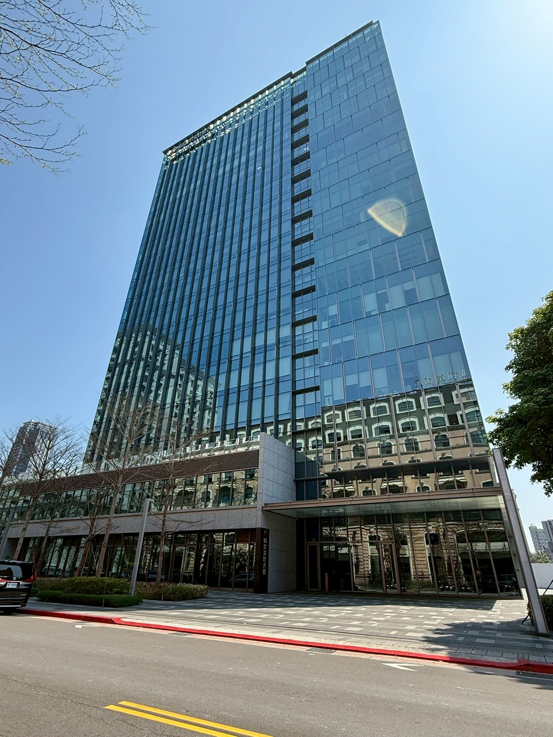 中山區辦公室1億-1.5億最多成交的前10大大樓